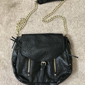 Steve Madden black and gold chain link crossbody